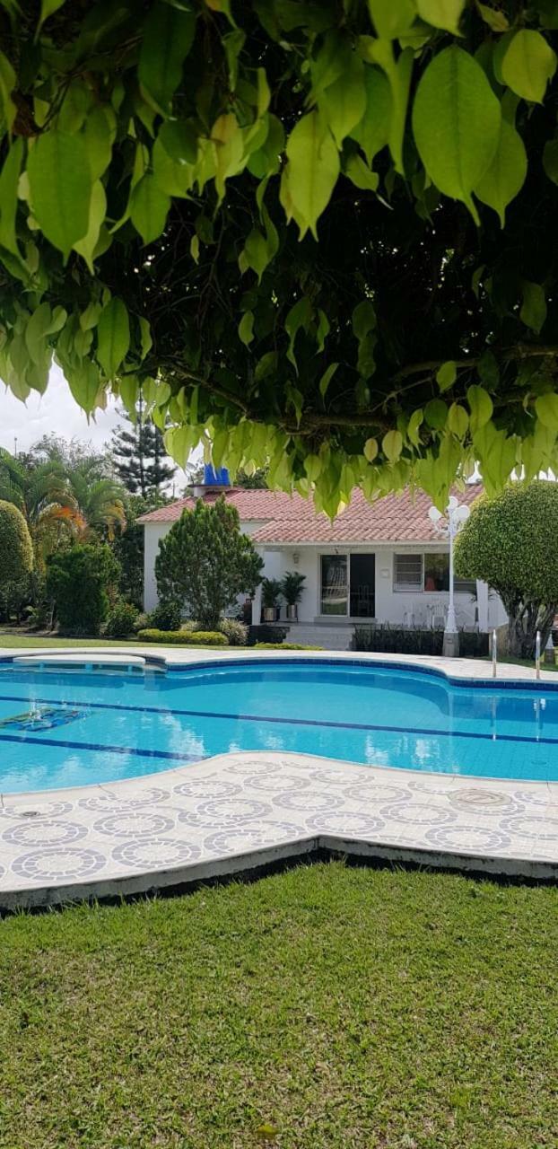 Villa La Toscana Chinauta