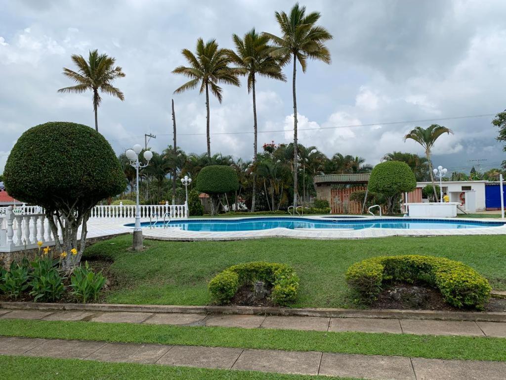 Villa La Toscana Chinauta